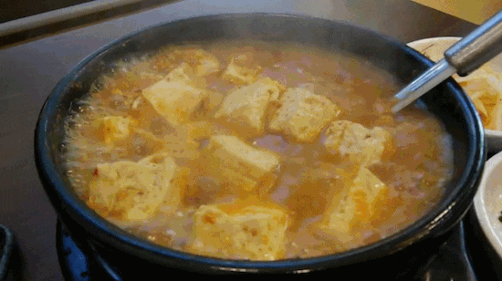 쌀쌀한 날 생각나는 뜨끈한 찌개 최고봉은? | 인스티즈