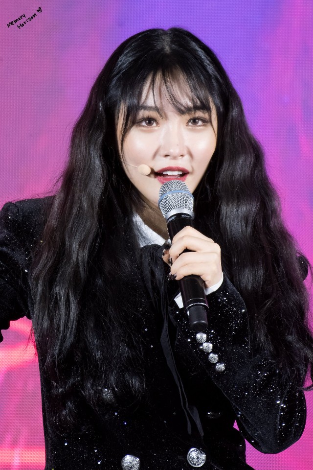 앞머리있는 청하 | 인스티즈