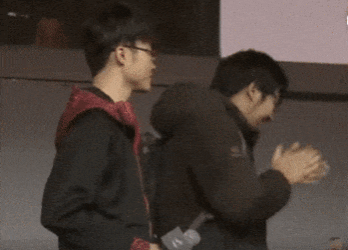 96년생 모솔 프로게이머.gif | 인스티즈