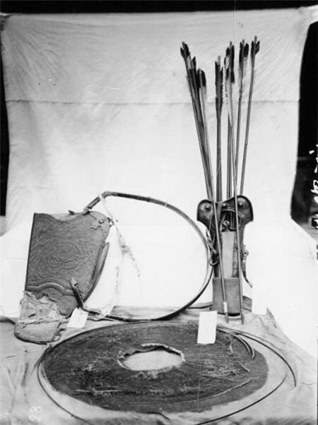 실제 이성계가 쓰던 칼과 활.jpg | 인스티즈