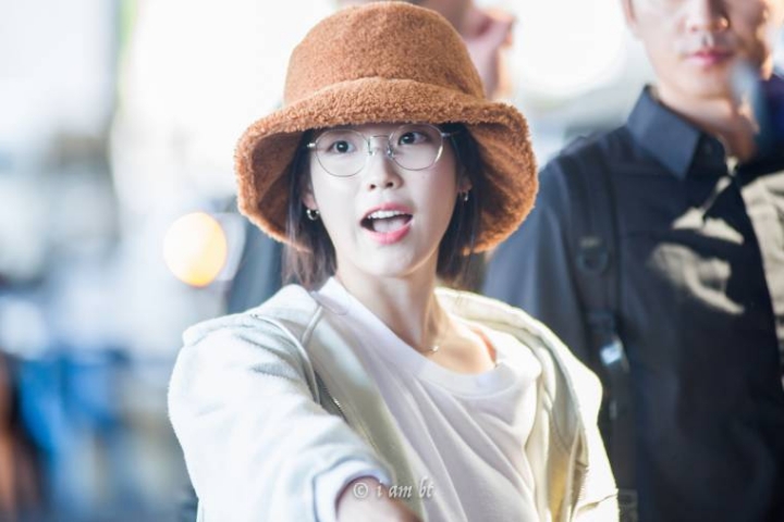 방콕에 입국하는 아이유 | 인스티즈