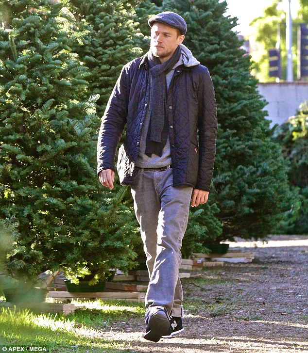 거의 뉴발만 신는 배우 | 인스티즈