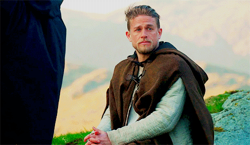 거의 뉴발만 신는 배우 | 인스티즈