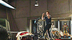 아이언맨 최고의 변신 장면은??.gif | 인스티즈