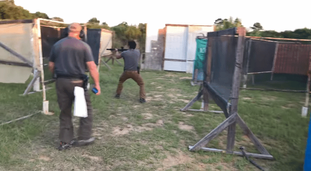 개인 사격 훈련하는 이근 대위님 .gif | 인스티즈