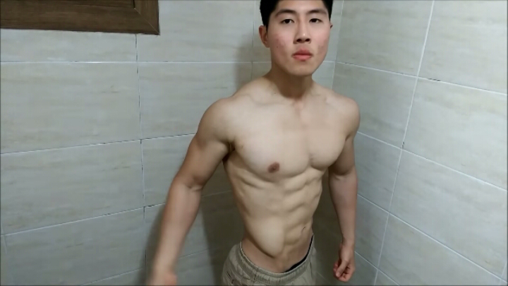 헬스 3년 한 유투버의 몸 변화.jpg | 인스티즈