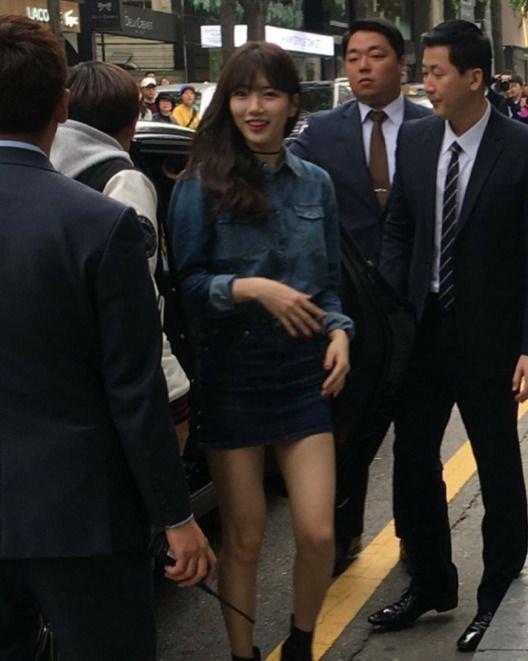 폰카로 찍은 수지 실물 | 인스티즈