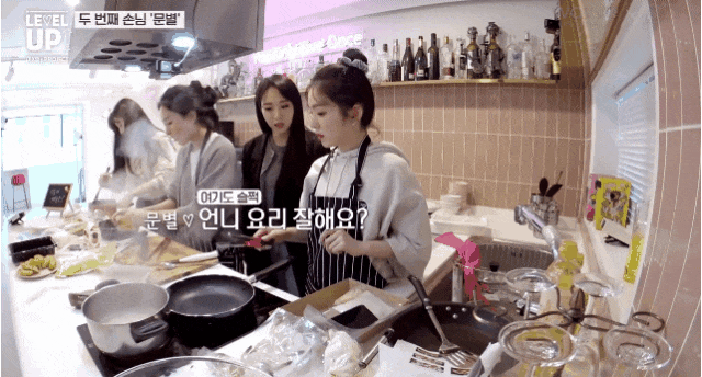 조이 장난에 발끈하는 아이린.gif | 인스티즈