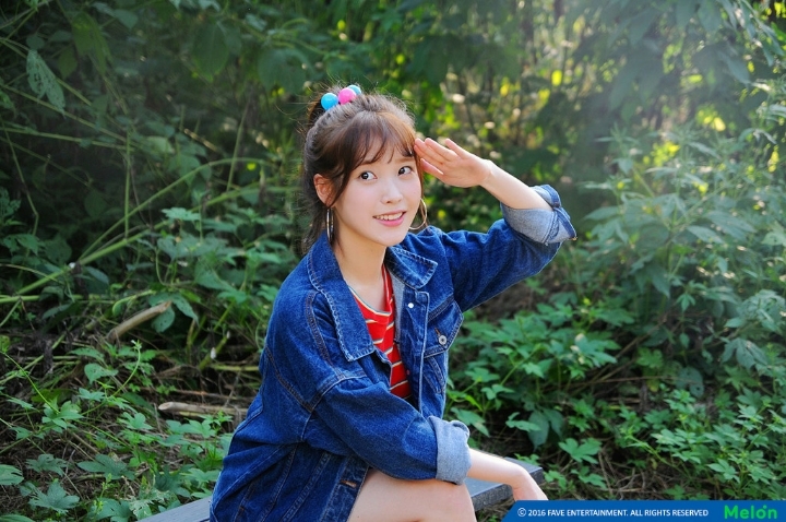 아이유 | 인스티즈