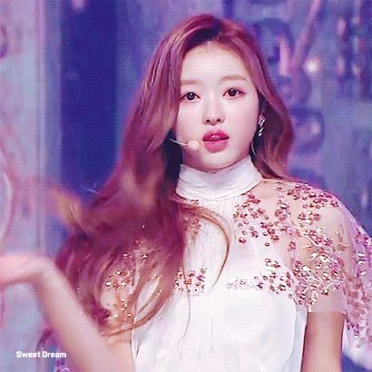 앞머리 까고다니는 오마이걸 유아 구스베이비 시사회.jpg | 인스티즈