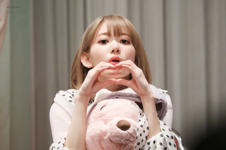 아이즈원 미야와키 사쿠라 랜덤짤 37 | 인스티즈