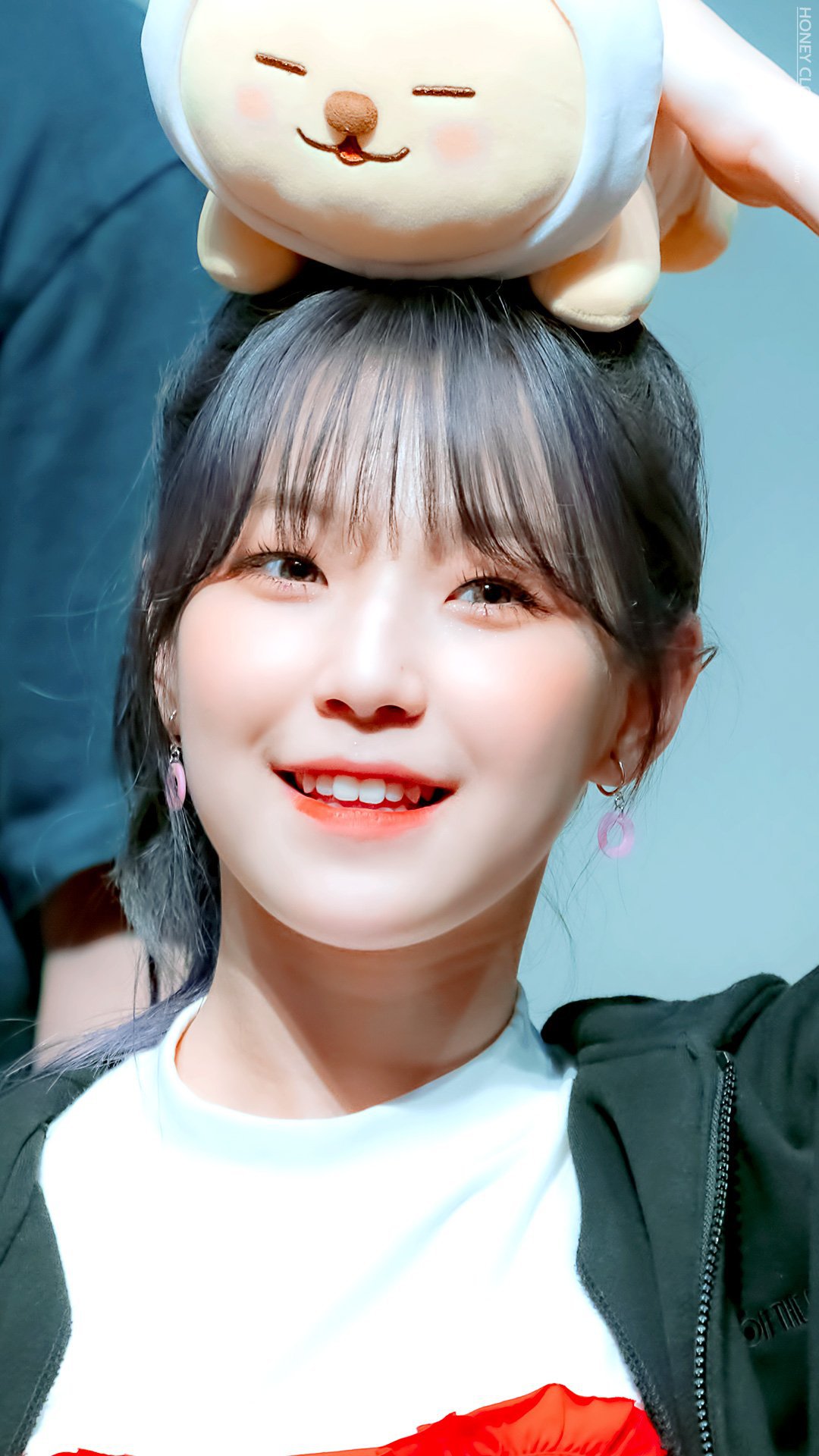 프로미스나인의 꿀깅이 막내 백지헌.jpgif | 인스티즈