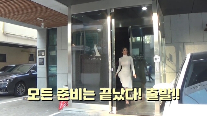 킴 카사디안으로 변신한 사유리 누나의 이태원 정복기.... | 인스티즈