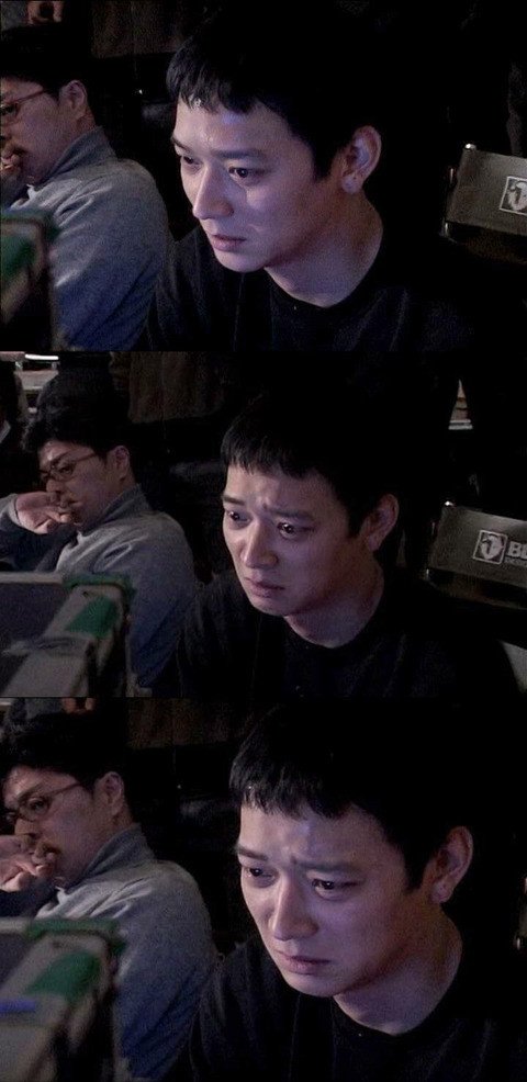 자신의 연기 모니터링하는 배우들 실제 모습JPGIF | 인스티즈