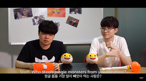 [LOL] 정글몹 빼먹는 테디...gif | 인스티즈