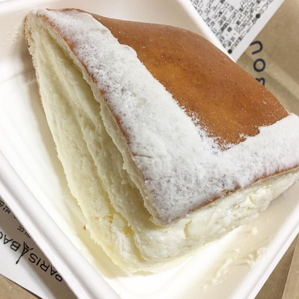 크림치즈가 겁나 많이 들었다는 파리바게트 몬스터치즈번....jpg | 인스티즈