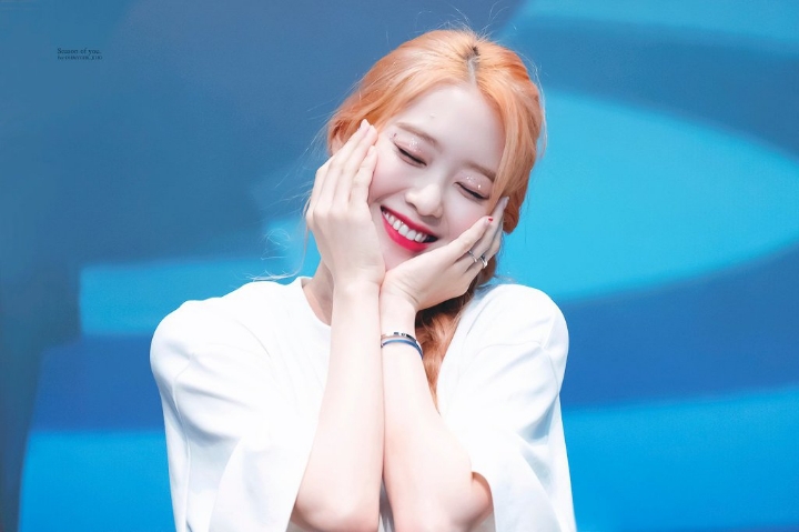 묘하게 닮은 두 걸그룹 멤버 | 인스티즈