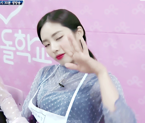 프로미스나인에서 가장 진중하고 과묵한 멤버 | 인스티즈