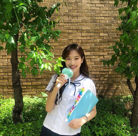 에이프릴 나은 여친짤.jpg | 인스티즈