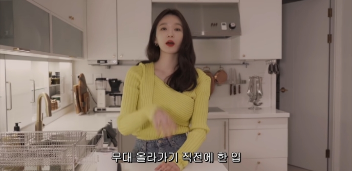 데뷔 후 10년 동안 쭉 50kg을 유지하고 있다는 강민경.jpg | 인스티즈