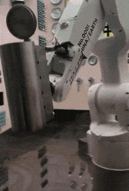 커피 담아주는 기계.gif | 인스티즈