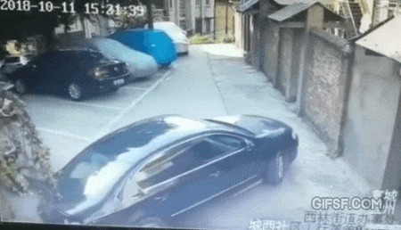 대륙의 파괴왕.gif | 인스티즈