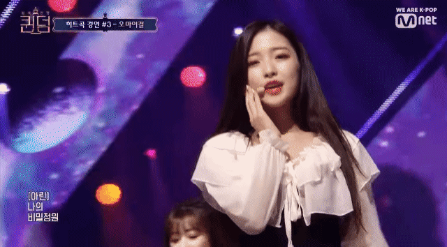 걸그룹영상 따라하는 휘인을 본 화사표정 | 인스티즈