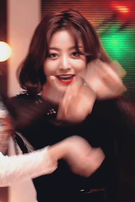 단발이 잘어울리는 트와이스 지효.gif | 인스티즈