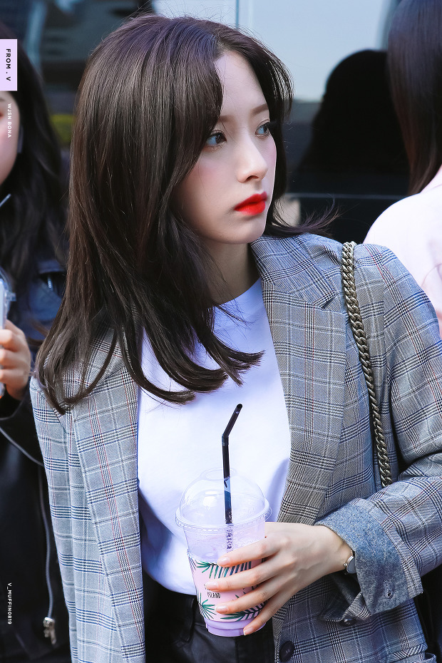 우주소녀 보나의 콧대.jpg | 인스티즈