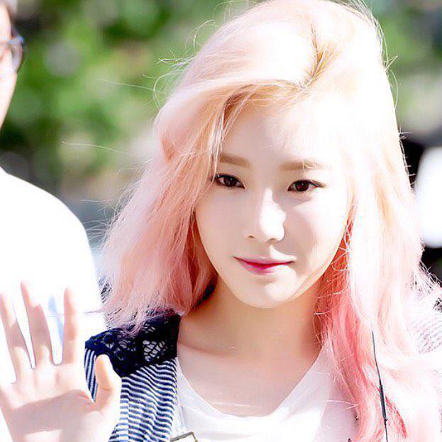 분홍색 머리 했던 아이돌들.jpgif | 인스티즈