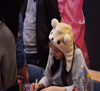 팔목 점크기에 부심있는 수지 | 인스티즈