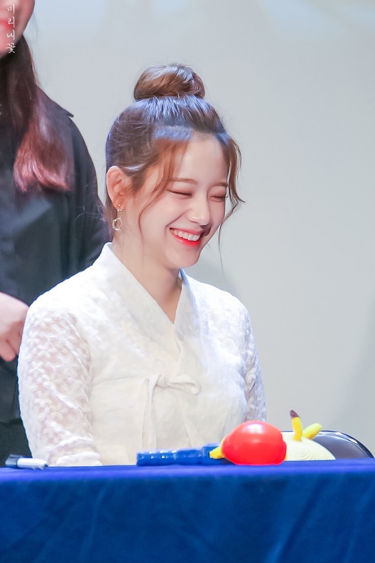 마라탕에 빠지면 어떻게 되는지를 보여주는 아이돌 | 인스티즈