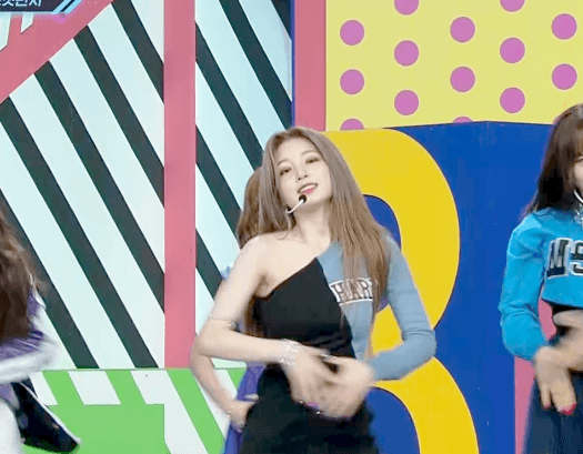 은근히 이쁜 로켓펀치 연희 | 인스티즈