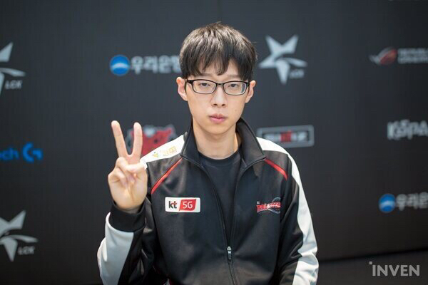 안경벗고 메이크업 받은 프로게이머의 변화 | 인스티즈