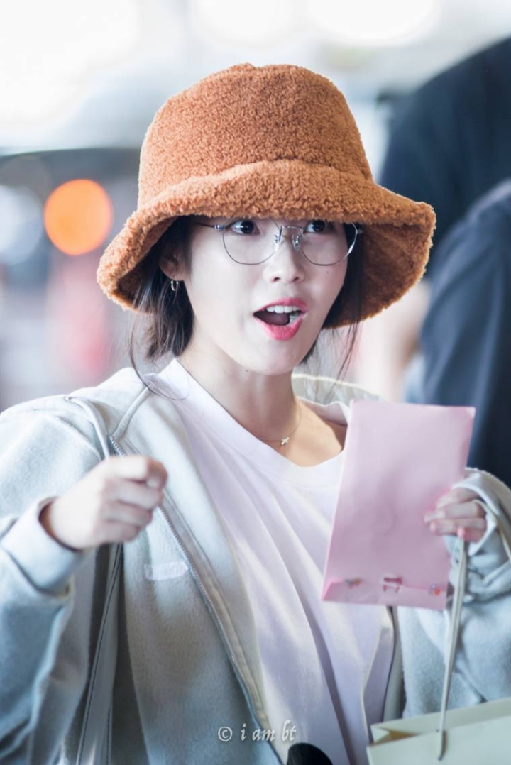 방콕에 입국하는 아이유 | 인스티즈