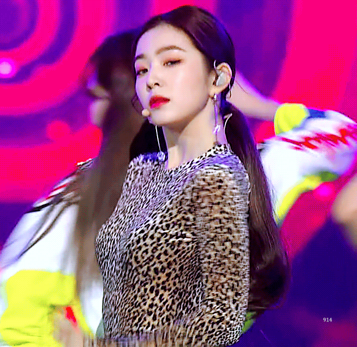 호피 의상 입은 아이린.gif | 인스티즈