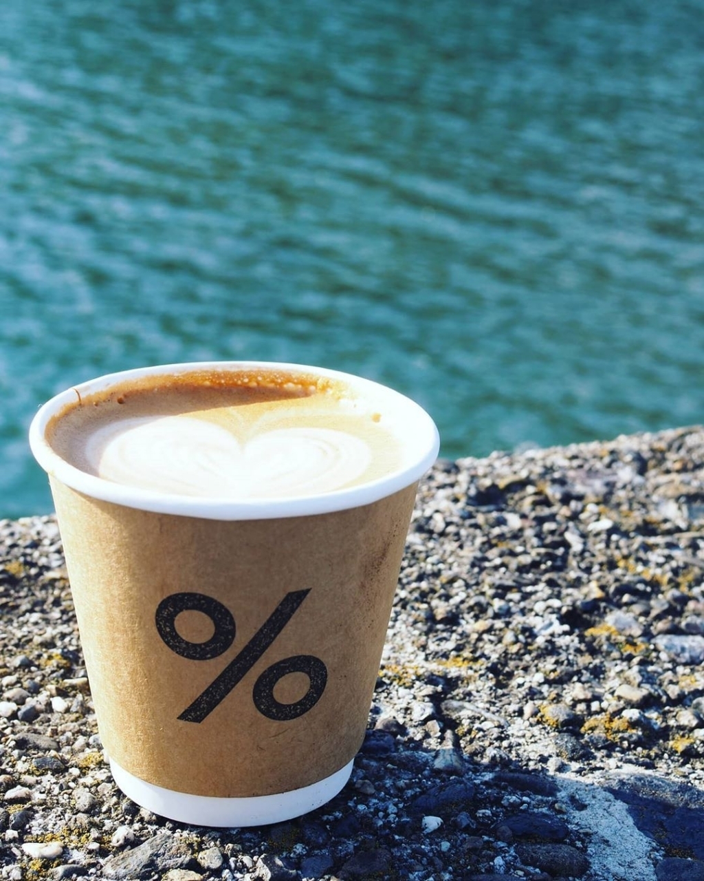 내 인생에 커피는 필수다 vs 없어도 됨 | 인스티즈