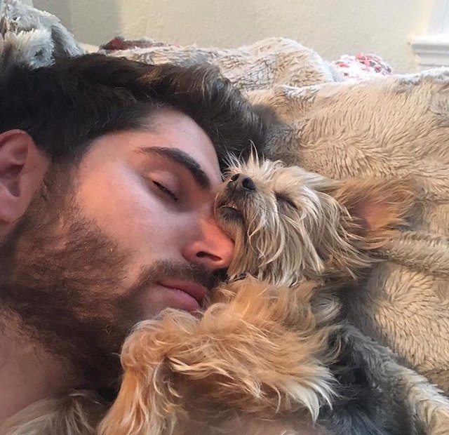 어느 모델이 키우고 있는 강아지....jpg | 인스티즈