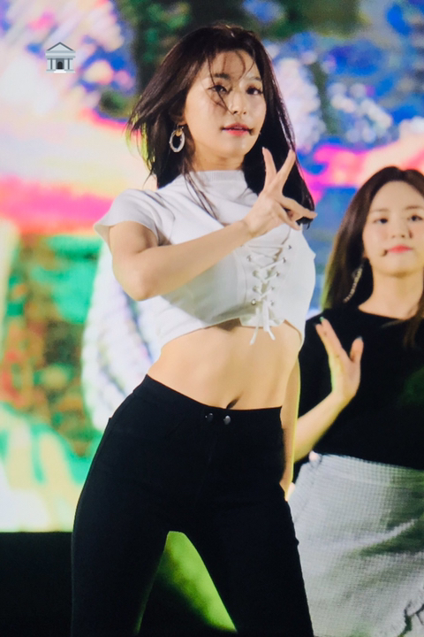 어제 창원 행사 프로미스나인 이새롬 | 인스티즈