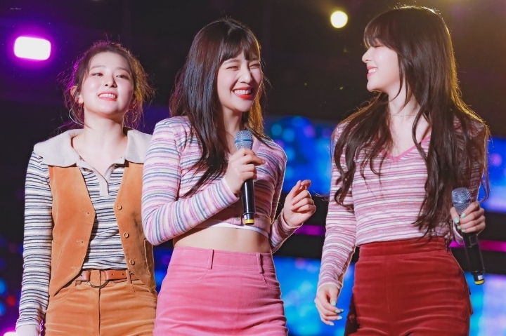 2020년 새해 첫 섹시다이너마이트 조이 | 인스티즈