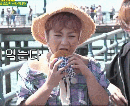 혜리와 박나래의 한입 차이 수준.gif | 인스티즈