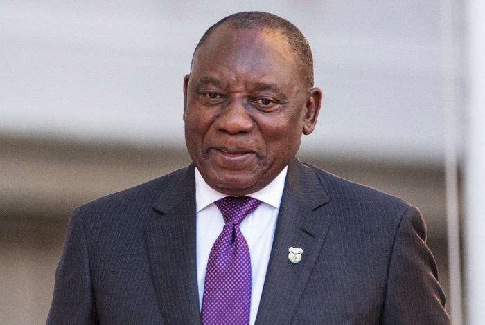 둘중 아프리카에서 더 영향력이 큰 인물은? | 인스티즈