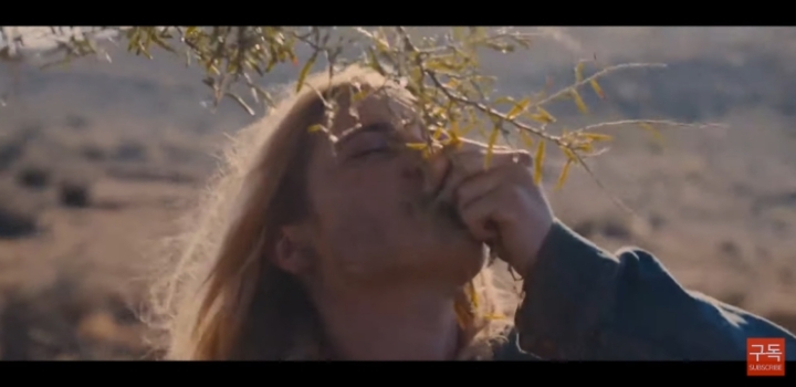 사막에 조난당한 상황에서 남친이 여친 살린 방법.jpg | 인스티즈