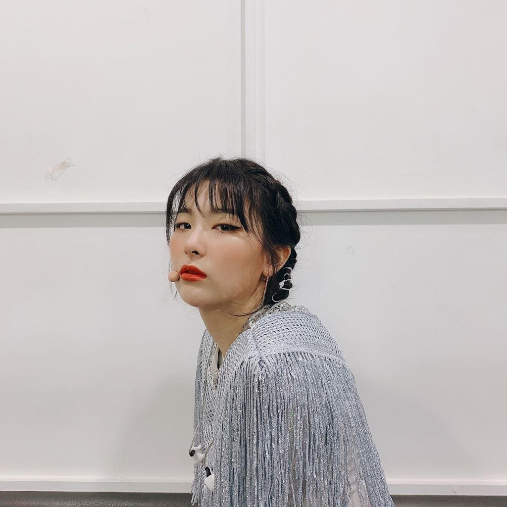 특이한 메이크업을 한 슬기.jpgif | 인스티즈