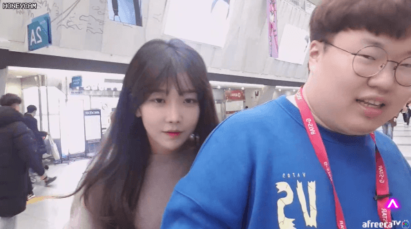 봉준 in 지스타2018 GIF | 인스티즈