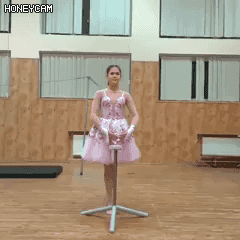 기괴하게 움직이는 발레녀...GIF | 인스티즈