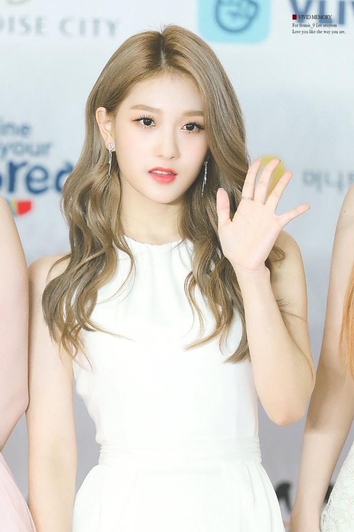 드레스 입은 프로미스나인 | 인스티즈