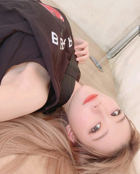 얼굴도 오지게 이쁜 유부녀 스트리머.jpg | 인스티즈