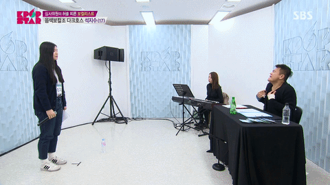 구직자 인생 최대 위기상황.gif | 인스티즈