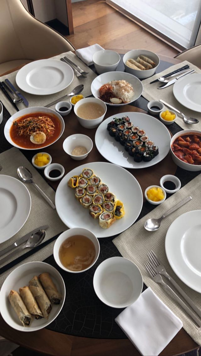 캡틴 마블 브리 라슨이 한국에서 먹고간 음식들jpgif | 인스티즈